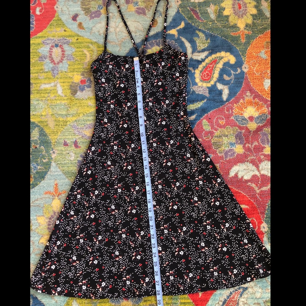 H&M Divided Black Floral Strap Dress - Picture 4 of 6